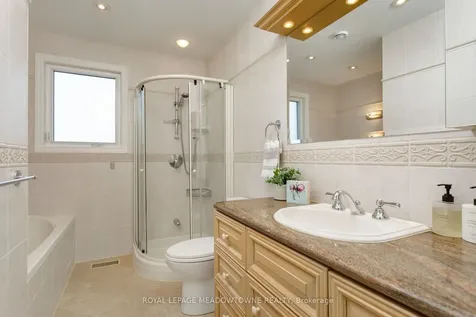 2130 Varency Drive Mississauga ON L5K 1C3
