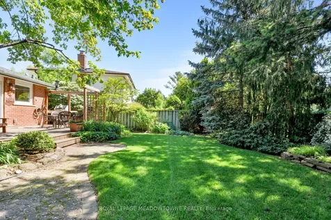 2130 Varency Drive Mississauga ON L5K 1C3