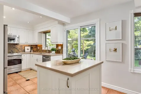 2130 Varency Drive Mississauga ON L5K 1C3