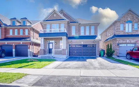 28 Prada Court Brampton ON L6P 2K1