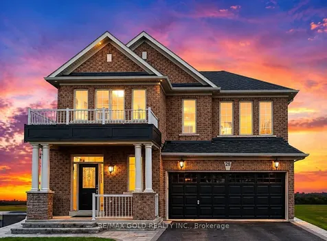 28 Prada Court Brampton ON L6P 2K1
