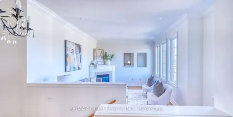 28 Prada Court Brampton ON L6P 2K1