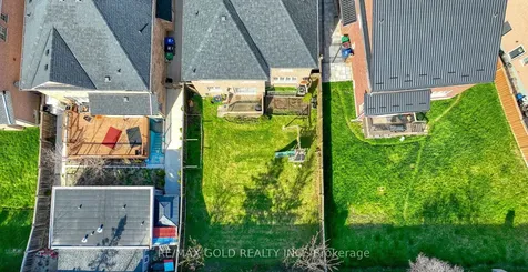 28 Prada Court Brampton ON L6P 2K1