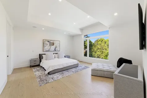1189 Tisdale Street Oakville ON L6L 2S9