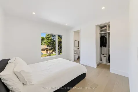1189 Tisdale Street Oakville ON L6L 2S9