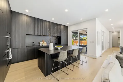 1189 Tisdale Street Oakville ON L6L 2S9