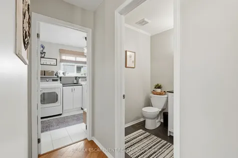 2418 Butternut Crescent Burlington ON L7M 3L3