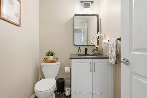 2418 Butternut Crescent Burlington ON L7M 3L3