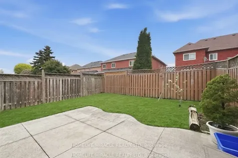37 Prairie Rose Circle Brampton ON L6R 1R6