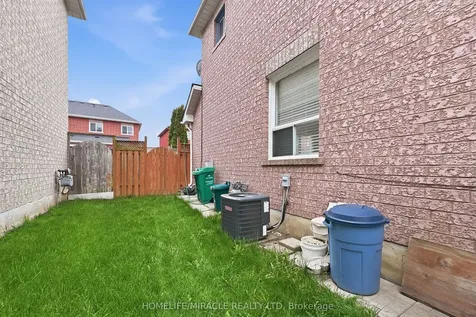 37 Prairie Rose Circle Brampton ON L6R 1R6