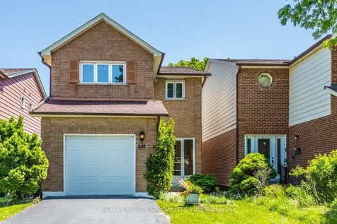 840 Messenger Meadow Drive Mississauga ON L5C 3T2