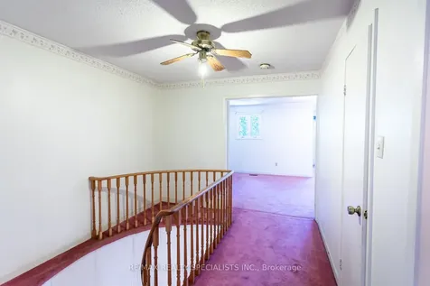 840 Messenger Meadow Drive Mississauga ON L5C 3T2