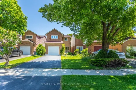 840 Messenger Meadow Drive Mississauga ON L5C 3T2
