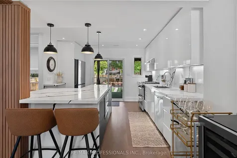 171 Symons Street Toronto ON M8V 1V1