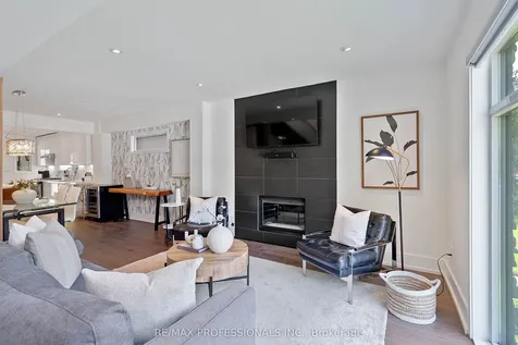 171 Symons Street Toronto ON M8V 1V1