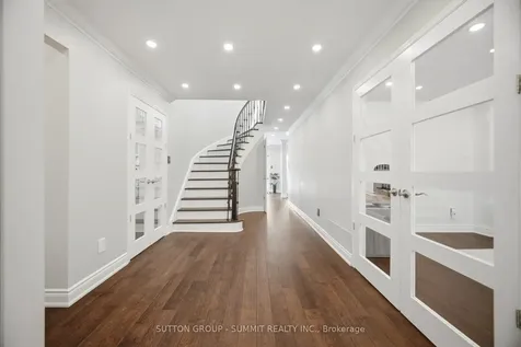 4127 Colonial Drive Mississauga ON L5L 4E8