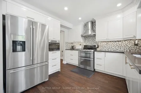 4127 Colonial Drive Mississauga ON L5L 4E8