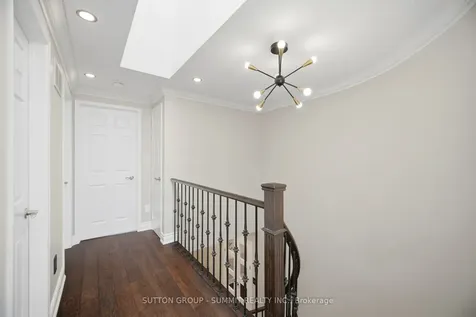 4127 Colonial Drive Mississauga ON L5L 4E8
