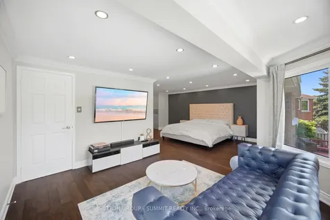 4127 Colonial Drive Mississauga ON L5L 4E8