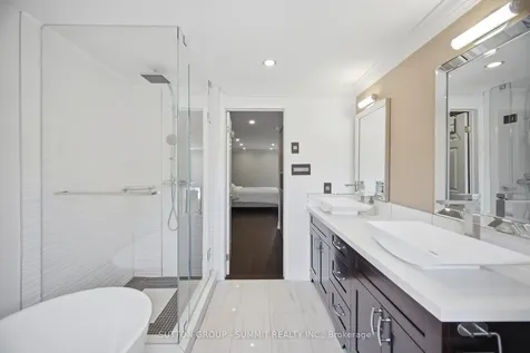 4127 Colonial Drive Mississauga ON L5L 4E8