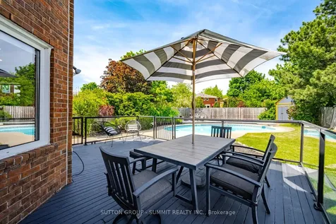4127 Colonial Drive Mississauga ON L5L 4E8