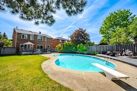 4127 Colonial Drive Mississauga ON L5L 4E8