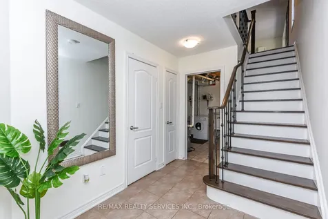 15 Peach Drive S Brampton ON L6R 0W5