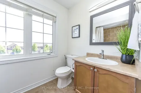 15 Peach Drive S Brampton ON L6R 0W5