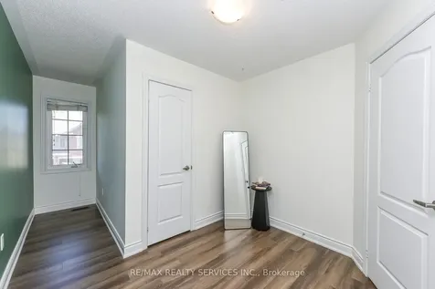 15 Peach Drive S Brampton ON L6R 0W5