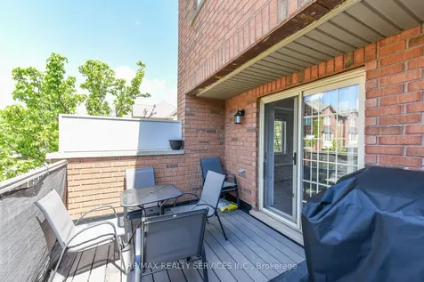 15 Peach Drive S Brampton ON L6R 0W5
