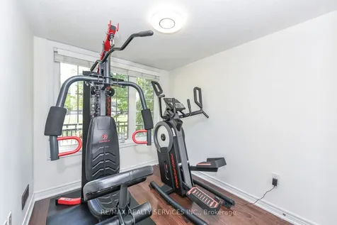 15 Peach Drive S Brampton ON L6R 0W5