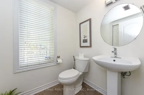 15 Peach Drive S Brampton ON L6R 0W5