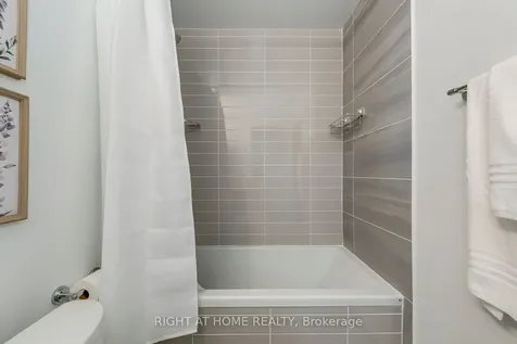 4675 Metcalfe Avenue Mississauga ON L5M 0Z8