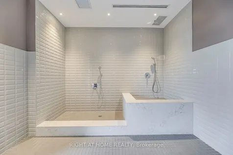 4675 Metcalfe Avenue Mississauga ON L5M 0Z8