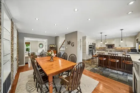1053 Old Oak Drive Oakville ON L6M 3K5