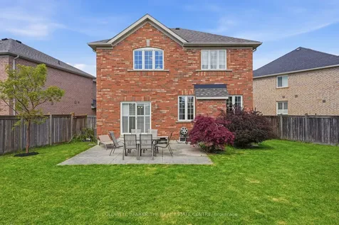 11 Crannyfield Drive Brampton ON L7A 3X1