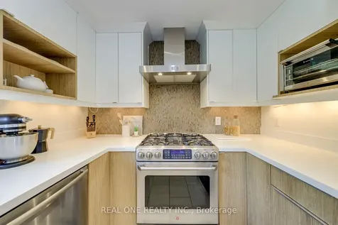 165 Arichat Road Oakville ON L6J 5N5