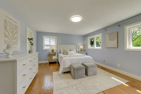 165 Arichat Road Oakville ON L6J 5N5