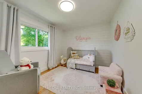 165 Arichat Road Oakville ON L6J 5N5