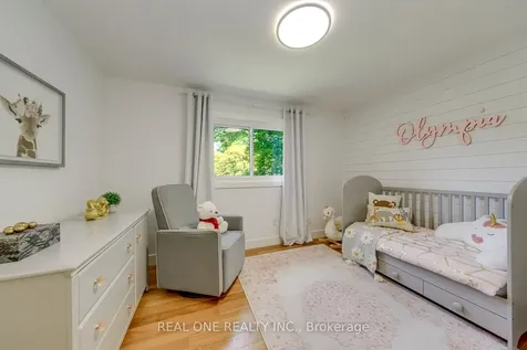 165 Arichat Road Oakville ON L6J 5N5