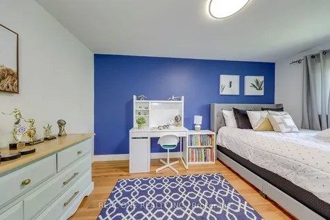 165 Arichat Road Oakville ON L6J 5N5