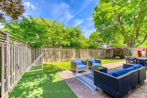 165 Arichat Road Oakville ON L6J 5N5