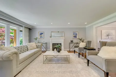 165 Arichat Road Oakville ON L6J 5N5