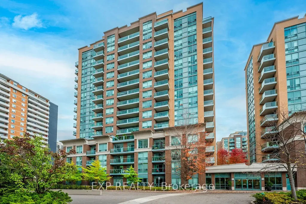 15 Michael Power Place Toronto ON M9A 5G4