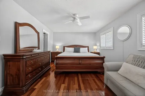 72 Ravenscliffe Court Brampton ON L6X 4N9