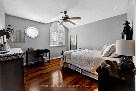 72 Ravenscliffe Court Brampton ON L6X 4N9