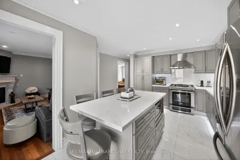 72 Ravenscliffe Court Brampton ON L6X 4N9