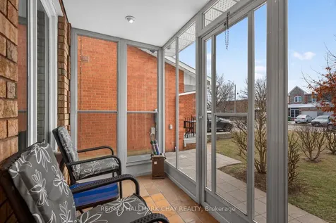 72 Ravenscliffe Court Brampton ON L6X 4N9