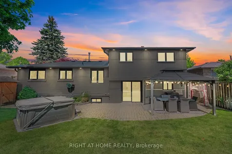 45 Irwin Crescent Halton Hills ON L7G 1E7
