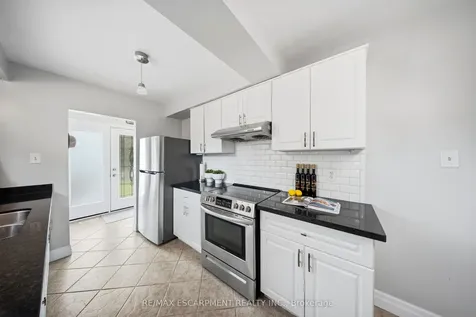 1251 Fairdale Drive Mississauga ON L5C 1K3